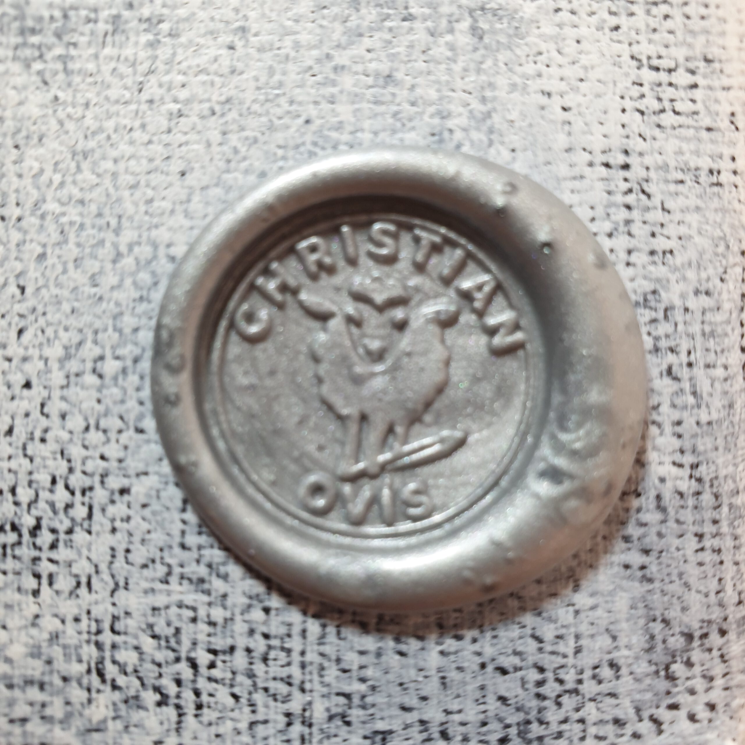 Finished Christian Ovís wax seal